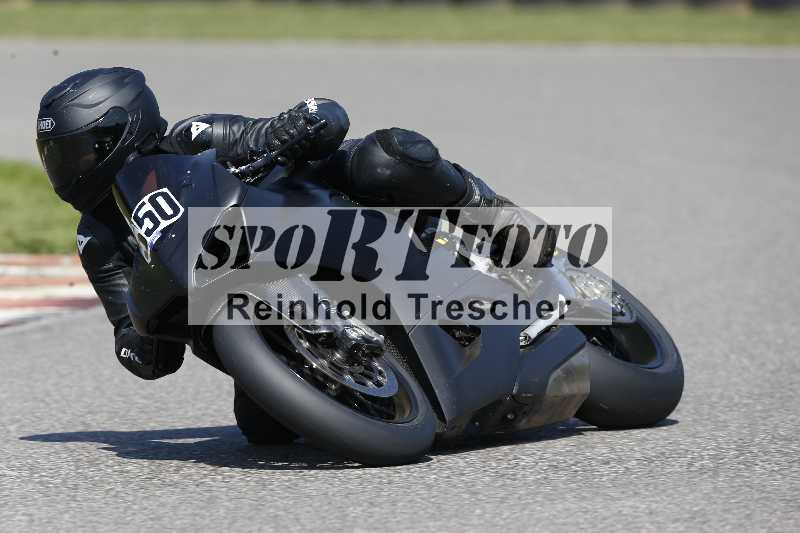 /44 09.08.2025 Plüss Moto Sport ADR/Freies Fahren/550
